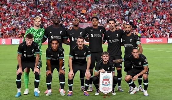 半岛体育亚洲官网-欧冠联赛举办决赛，球队实力对抗令人期待