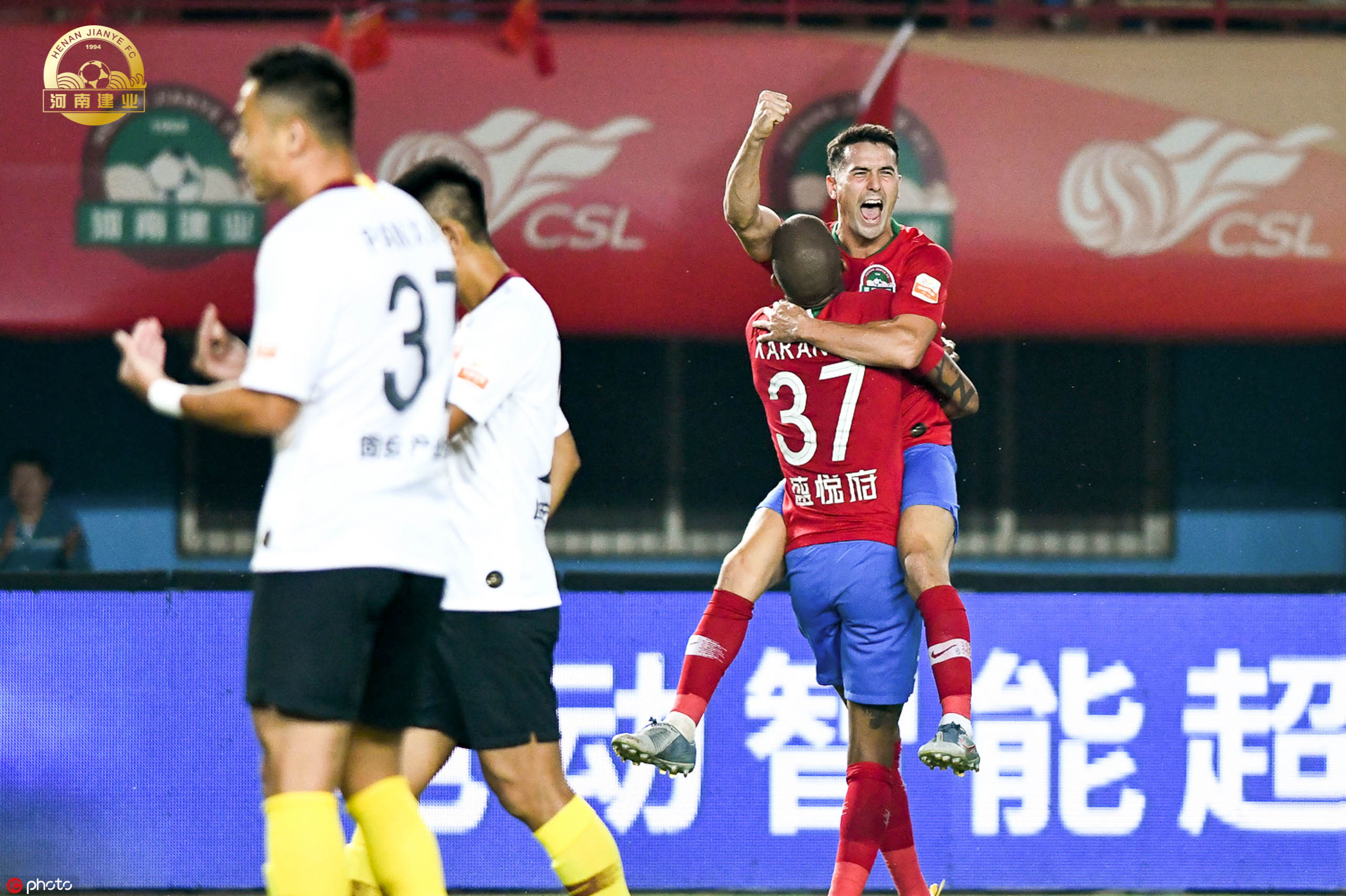 半岛体育地址-包含河南建业客场大胜，积分榜上升势头强劲的词条