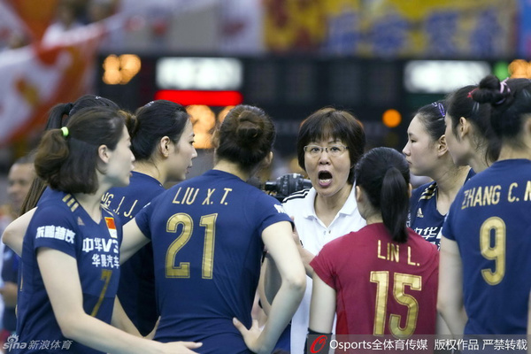 半岛体育新闻-阵容调整带来突破，广州恒大斩获胜利晋级八强