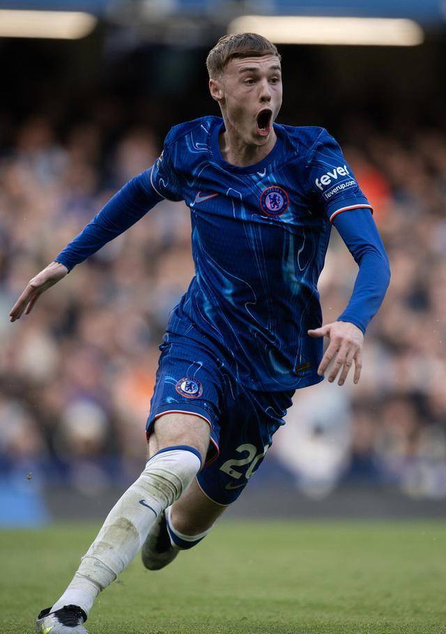 半岛体育教练-北美球队夺得关键战役，稳健晋级