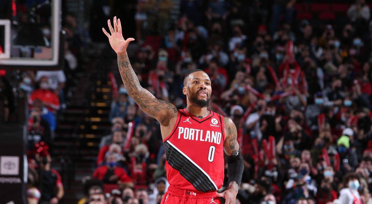 半岛体育直播-包含开拓者遭遇失利，利拉德打铁频频令人担心的词条