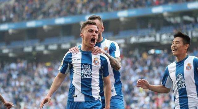 包含法国球队斩获关键胜利，一线生机晋级的词条