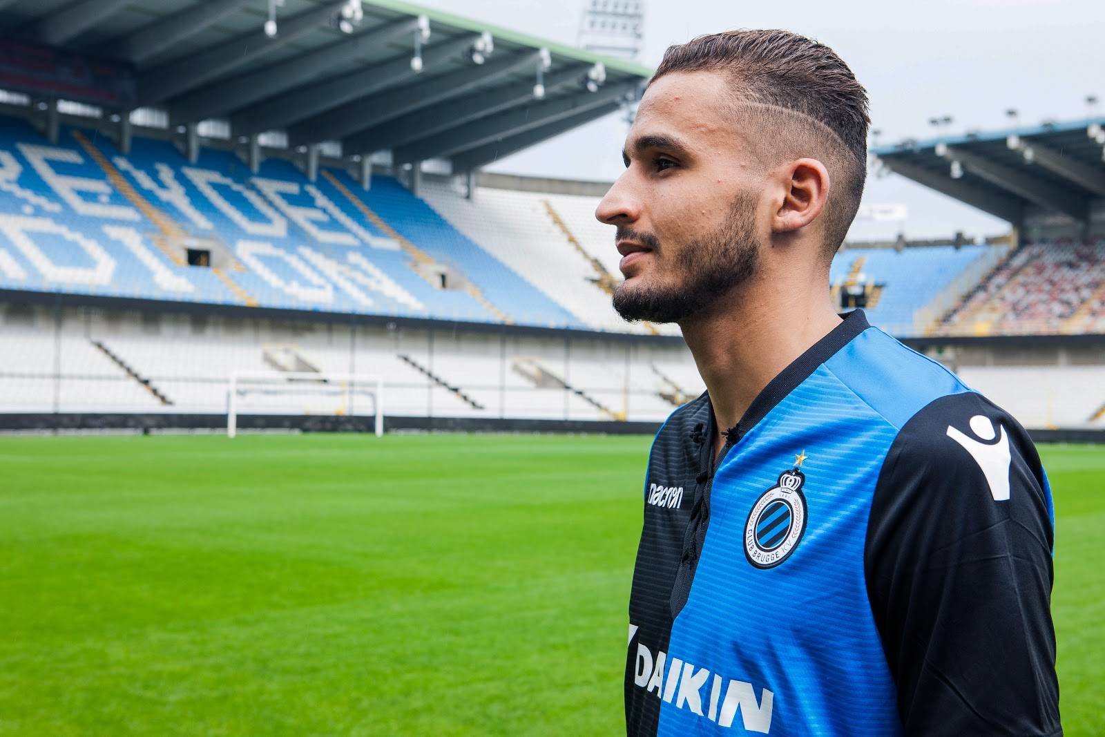 半岛体育vip注册-比利时超级联赛：根特对决布鲁日的简单介绍