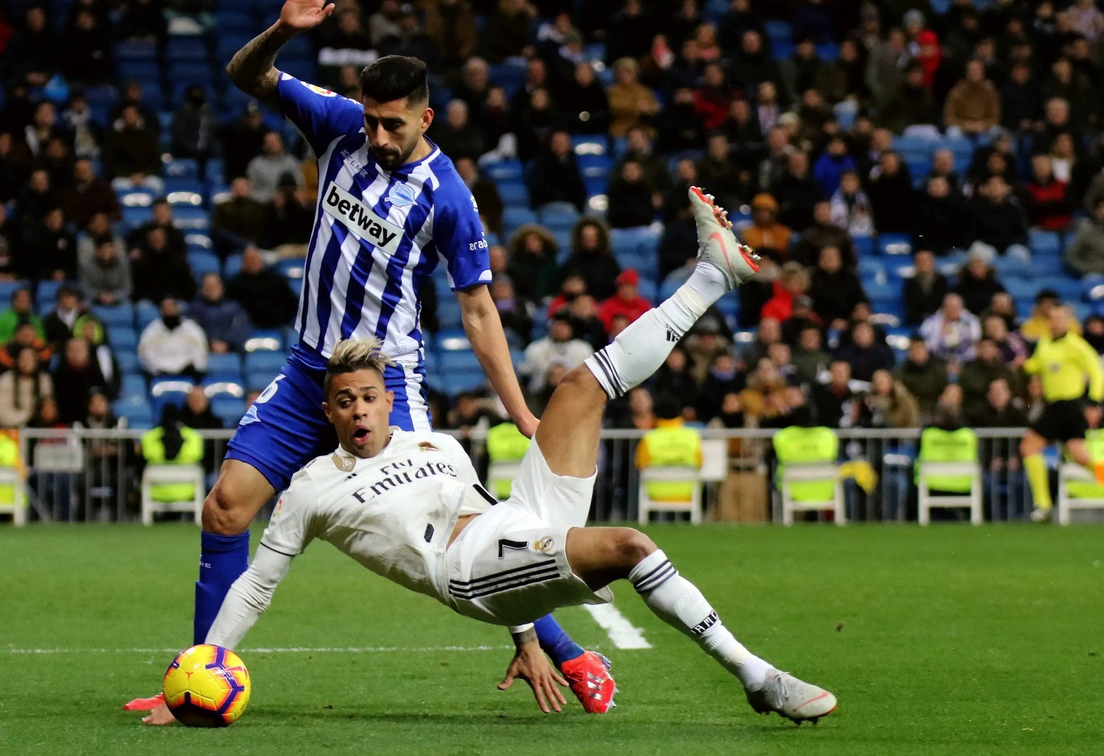 半岛体育官网-包含奥萨苏纳主场险胜，保持不败记录的词条