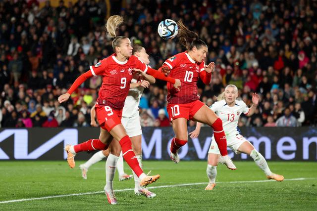 包含日本女足遭遇惨败，无缘国际赛事决赛的词条