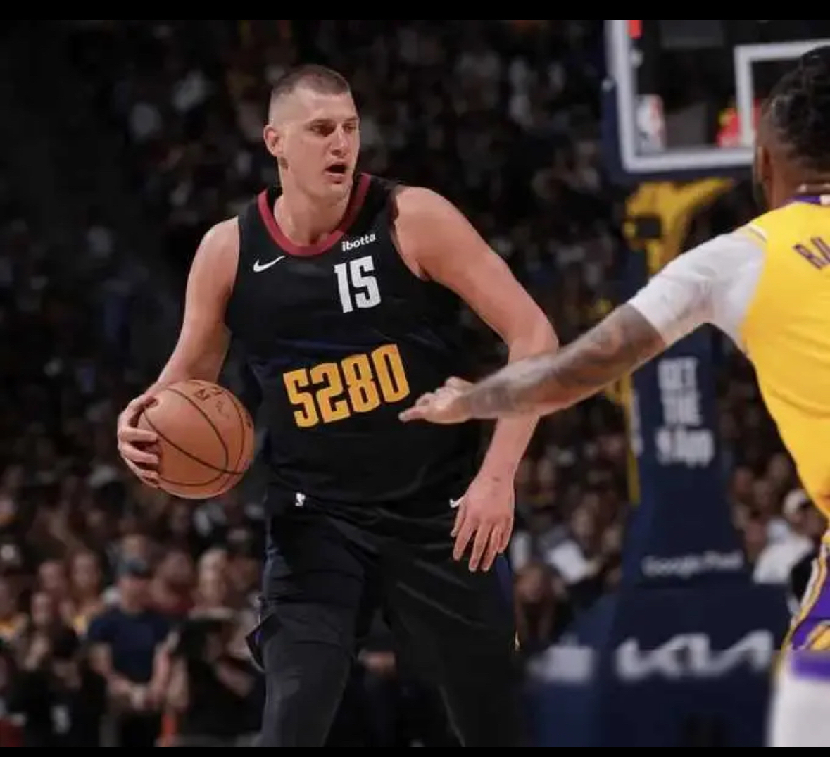 掘金新秀状态亮眼,已经成为球队重要一员 掘金新秀状态亮眼,已经成为球队重要一员