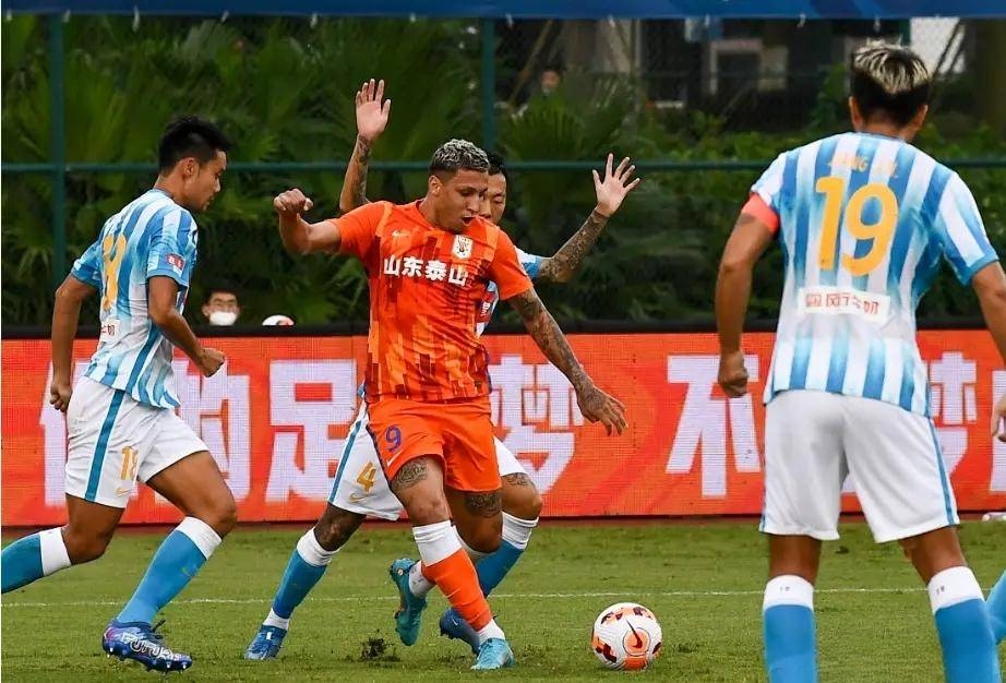 大比分取胜!中超强队排名蒸蒸日上冲击冠军的简单介绍 大比分取胜!中超强队排名蒸蒸日上冲击冠军的简单介绍