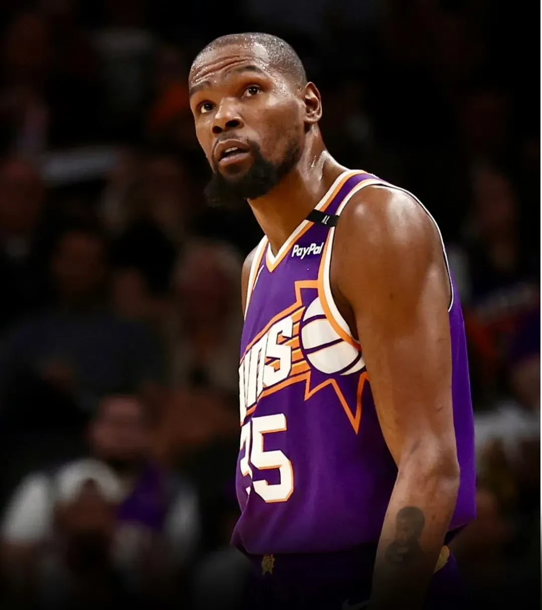 半岛体育竞技-勇士不敌雄鹿，杜兰特表现出色