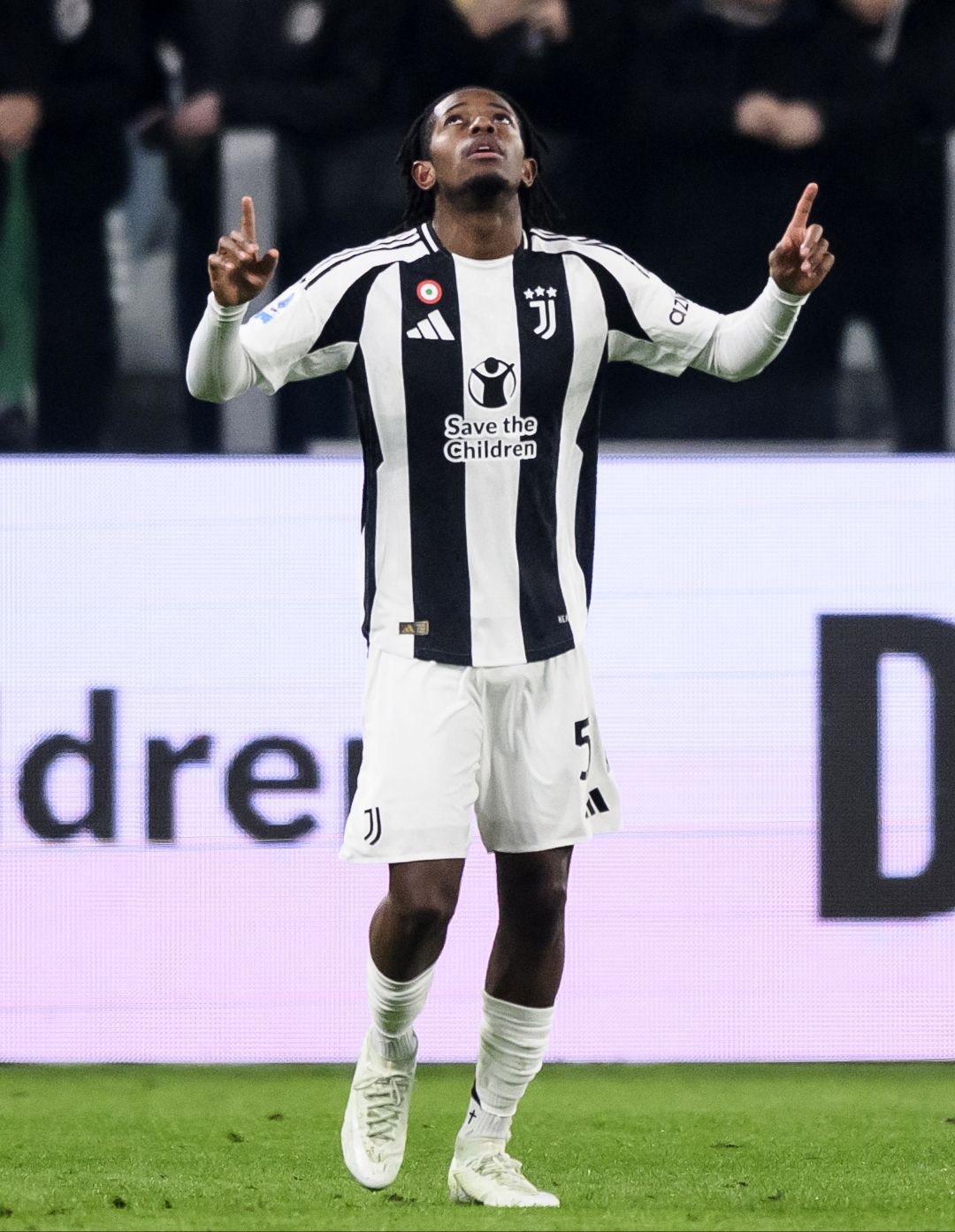 尤文图斯客场硬战取胜，继续追赶领先球队