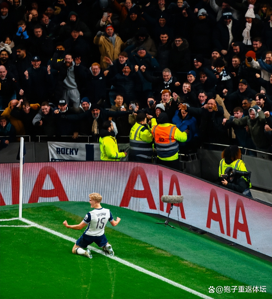 半岛体育培训-包含沙尔克主场大破对手，表现令人瞩目的词条