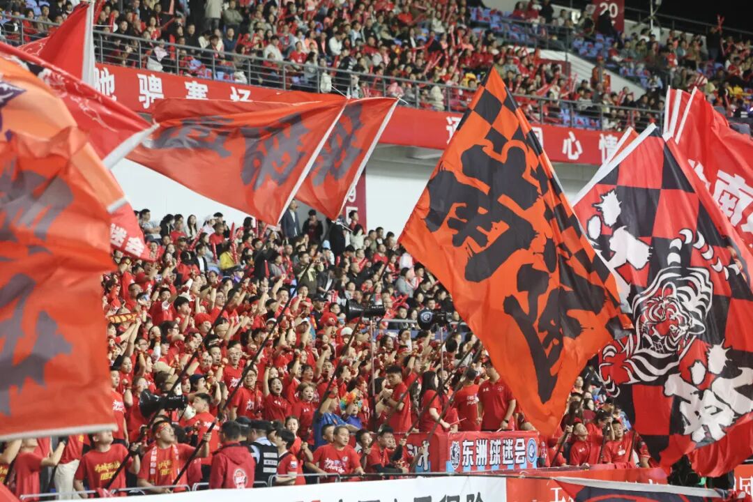 让球迷热血澎湃的体育赛事欣赏 让球迷热血澎湃的体育赛事欣赏