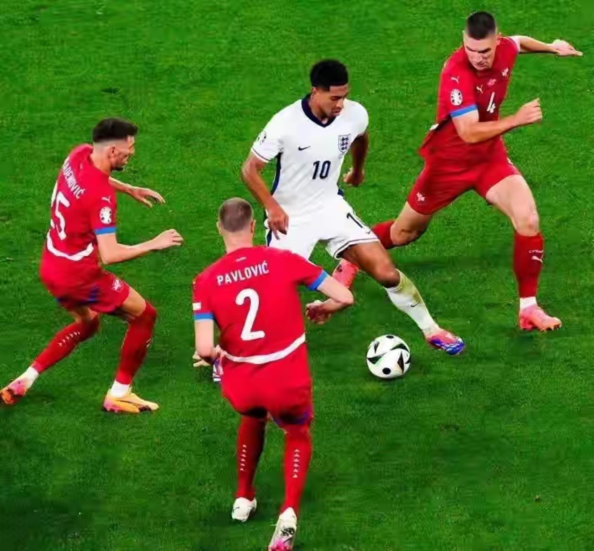 半岛体育投注-比利时队擒英格兰，晋级半决赛